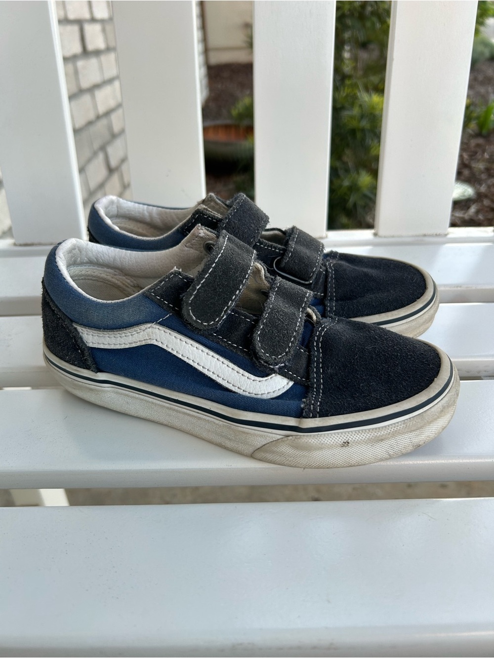 Sz 1 Vans Kids Blue and White Sneakers play shoes skater